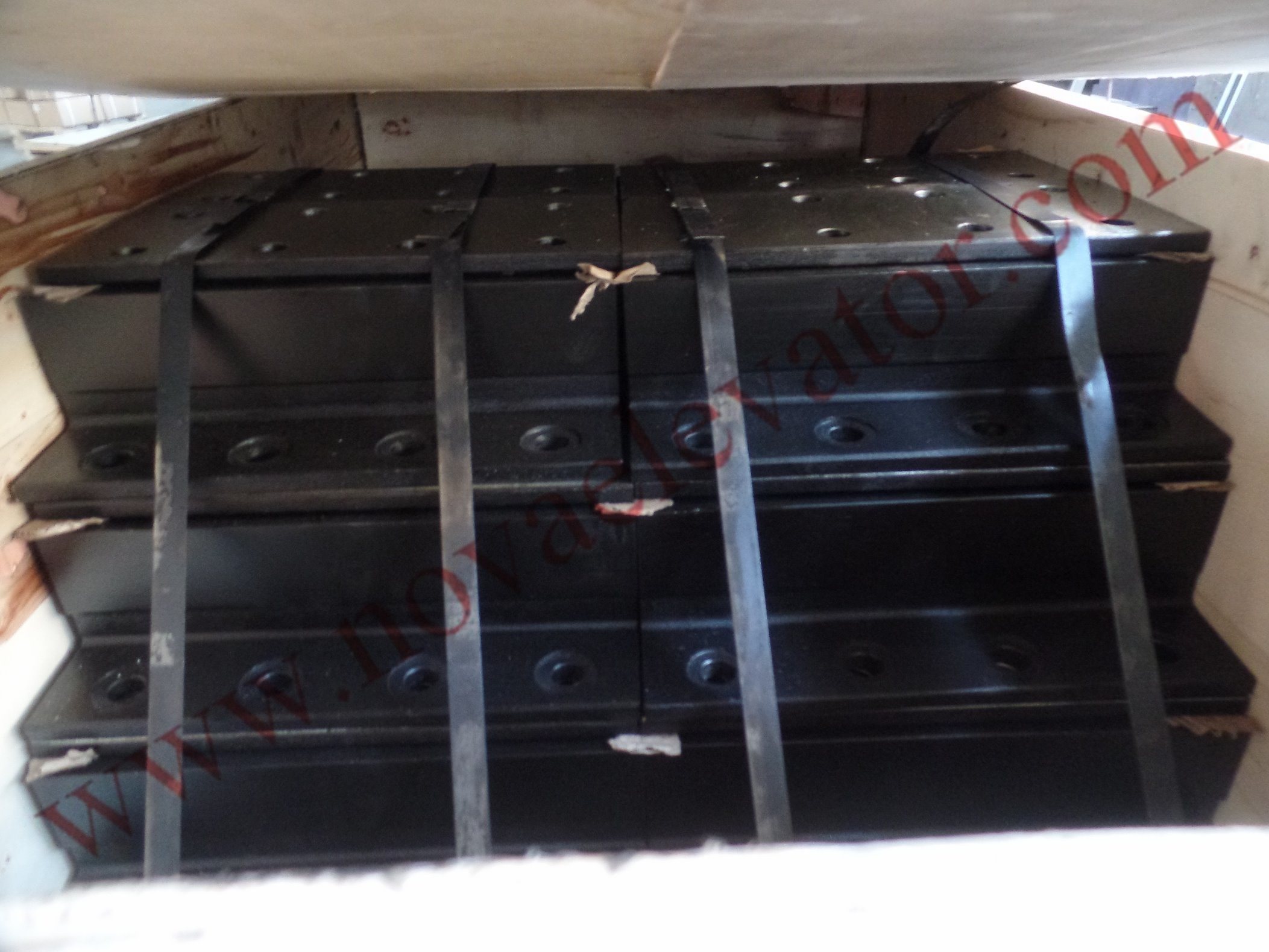 Elevator Guide Rail International Standard Fishplate for Elevator Guide Rail