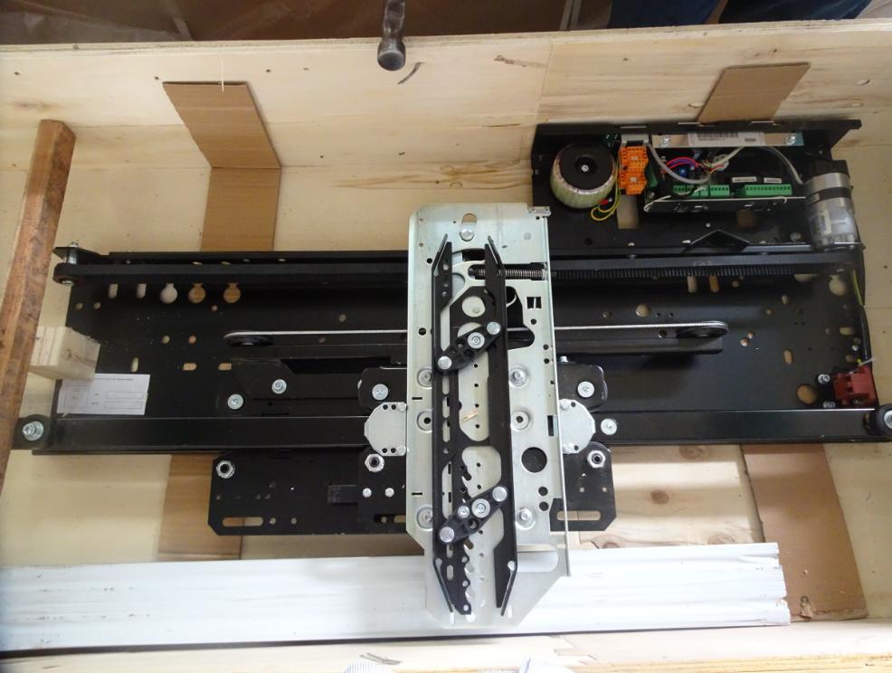 High Quality 4 Panels Central Opening Sliding Elevator Door Operator and Landing Door