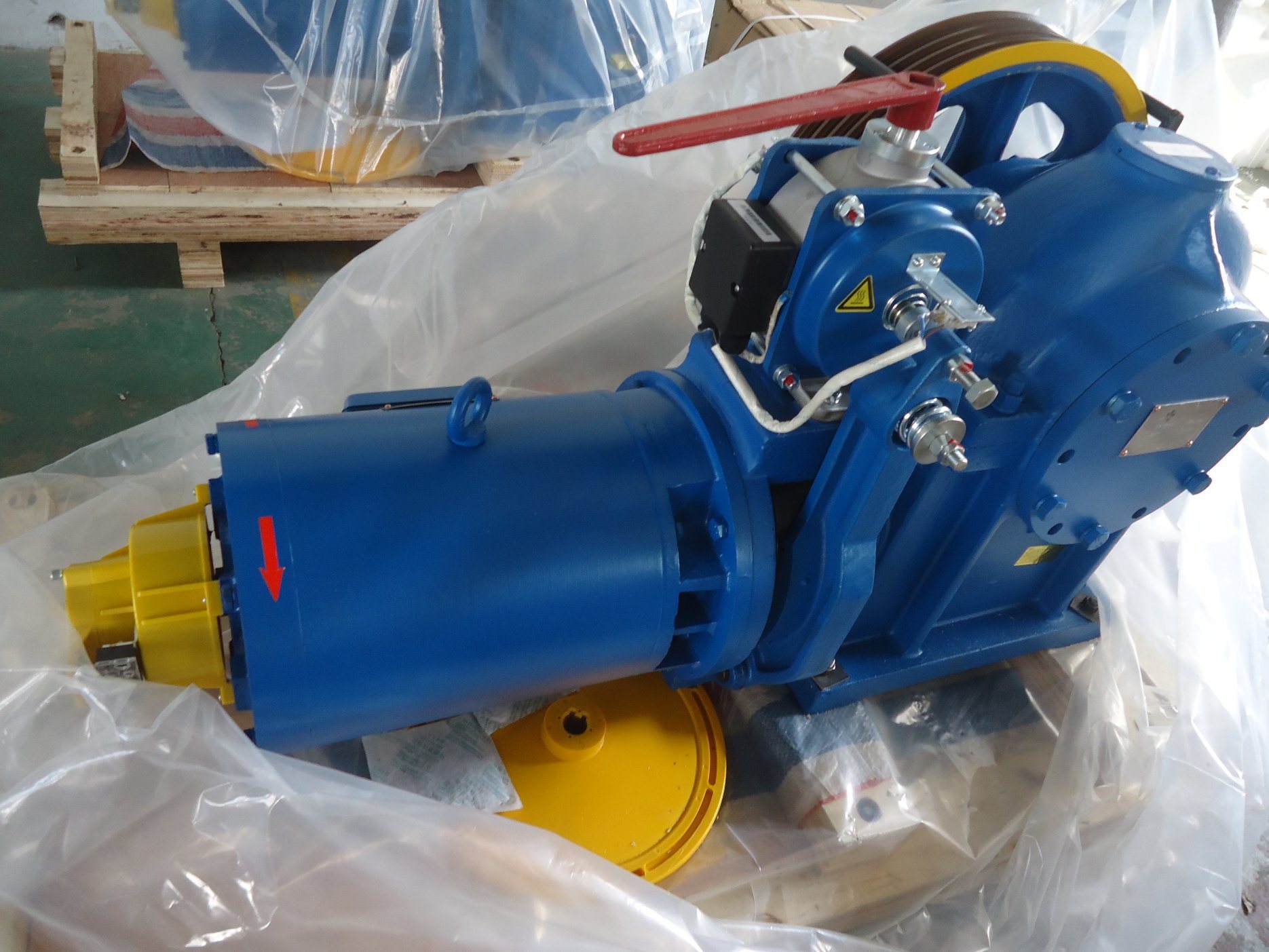 Elevator Lift Geared Traction Motor Machine