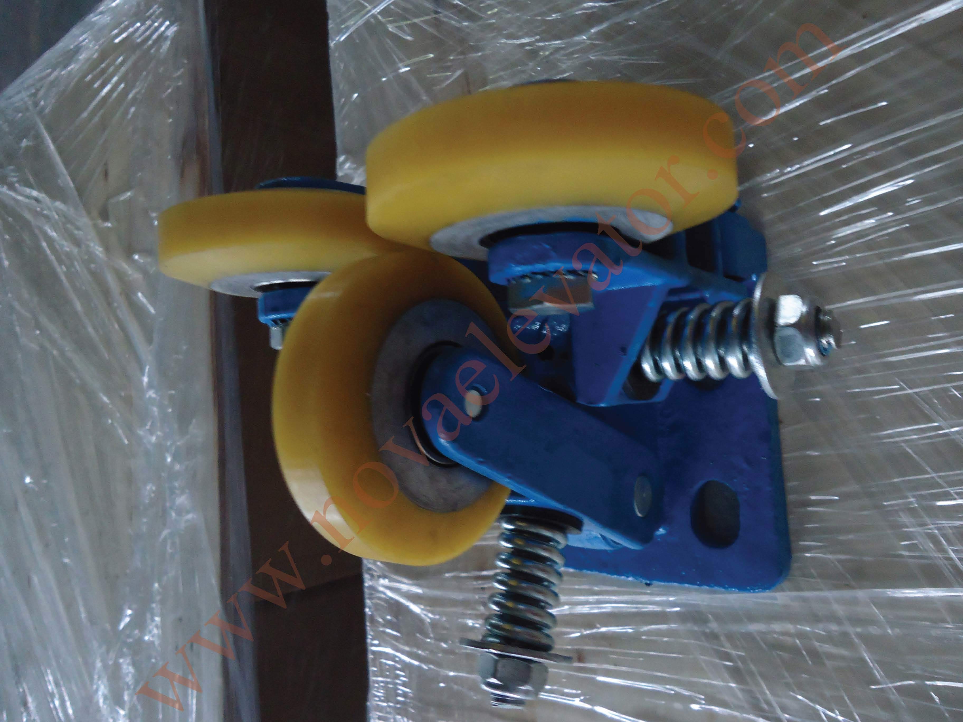 Rolling Giude Shoes Used in High Speed Lift