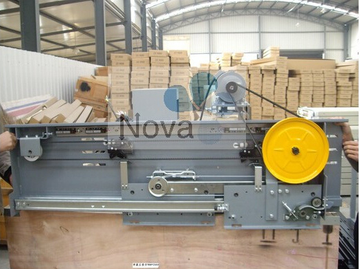Lift Landing Door Mechanism for Elevator Doors