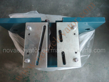 Instantaneous Safety Gear for Low Speed Elevator